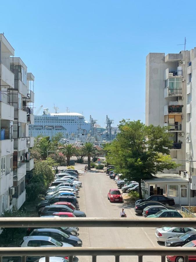 Seaview Apartment Бар Екстериор снимка