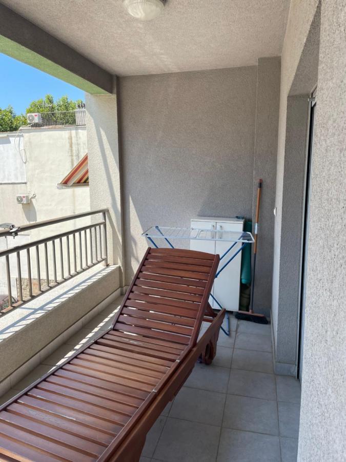 Seaview Apartment Бар Екстериор снимка