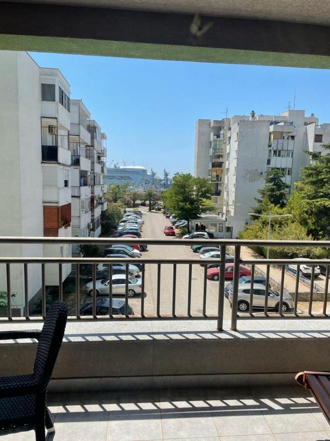 Seaview Apartment Бар Екстериор снимка