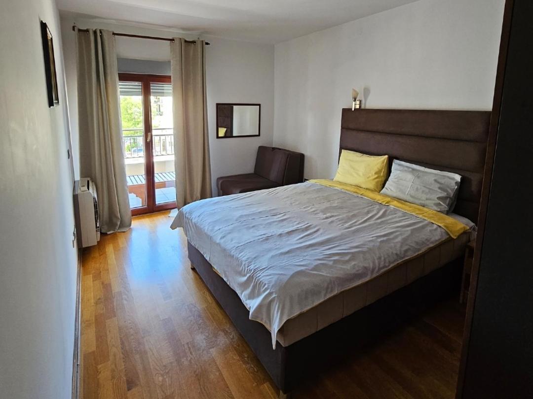 Seaview Apartment Бар Екстериор снимка